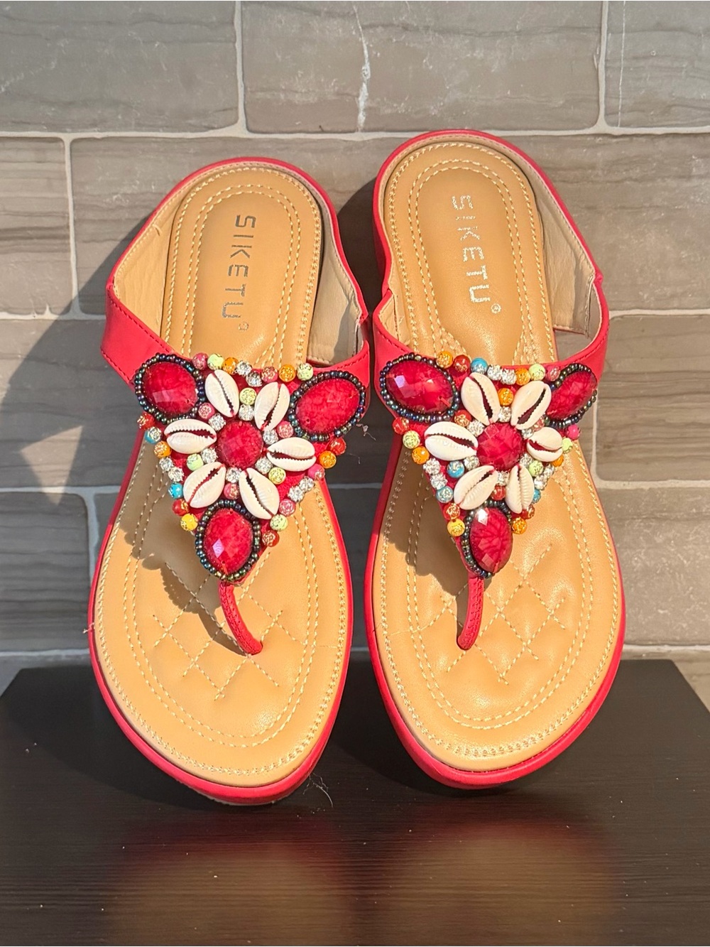 SIKETU Red Beaded Shell Platform Wedge Sandals Size 40 / US 9